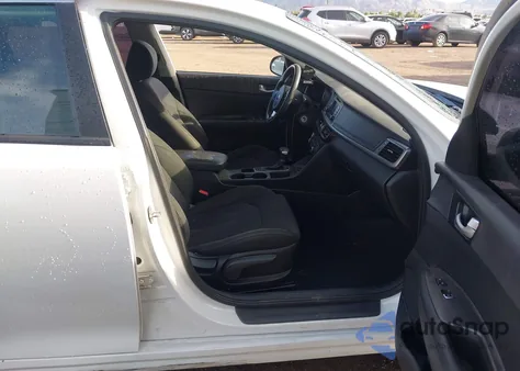 2017 Kia Optima Lx z USA, uszkodzony, nr VIN 5XXGT4L37HG173351